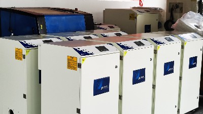 激光煙霧凈化器哪家好,執(zhí)信環(huán)保激光煙霧凈化器凈化車間煙塵污染！