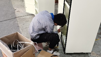 執(zhí)信環(huán)保移動(dòng)式除塵器,制造加工企業(yè)的煙塵凈化設(shè)備！